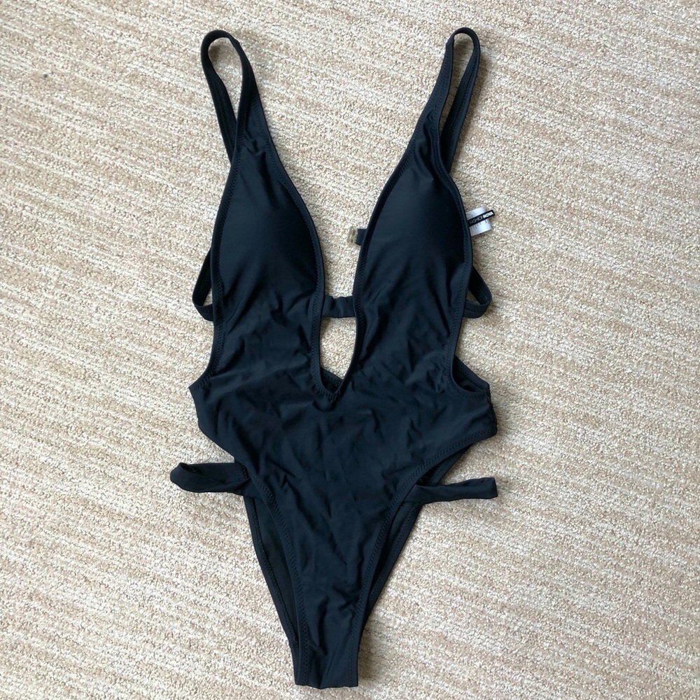 ❌SOLD❌ Fashion Nova One Piece Swimsuit